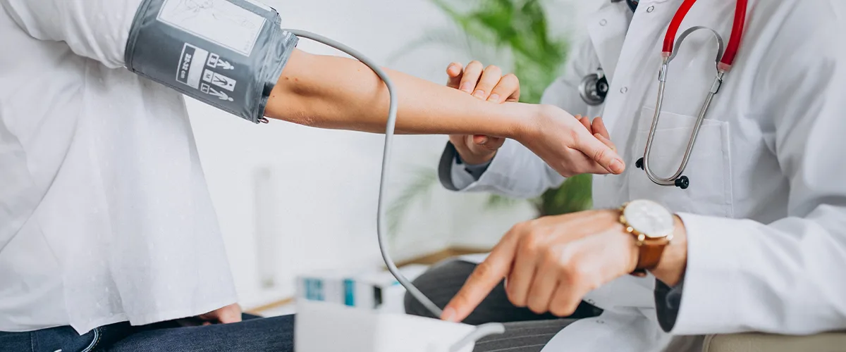 Hipertansiyon Belirtileri Nedir, Tasıl Tedavi Edilir?